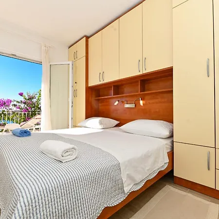 Vlado Apartment Trogir